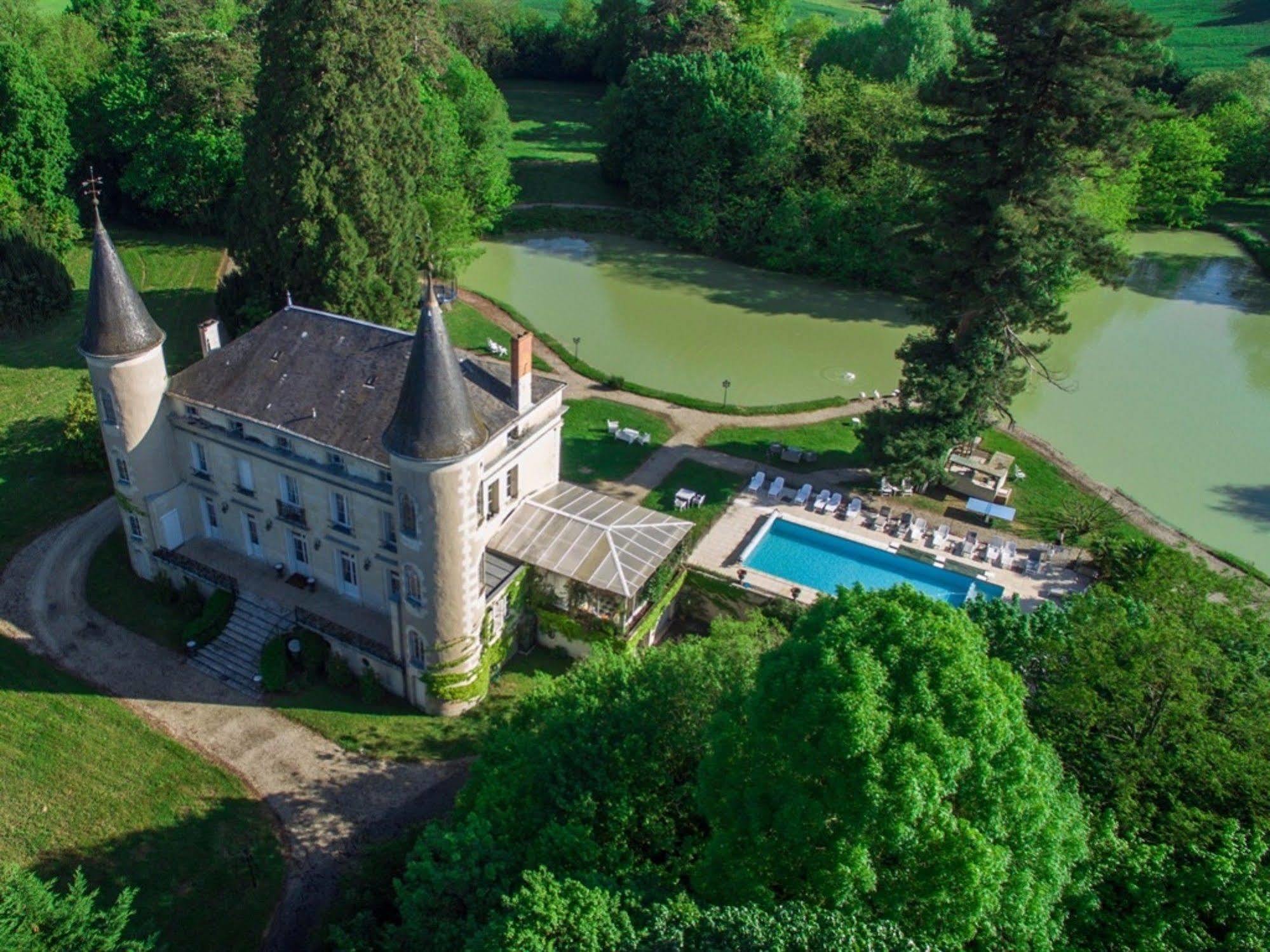 Chateau Les Vallees Tournon-Saint-Pierre Εξωτερικό φωτογραφία