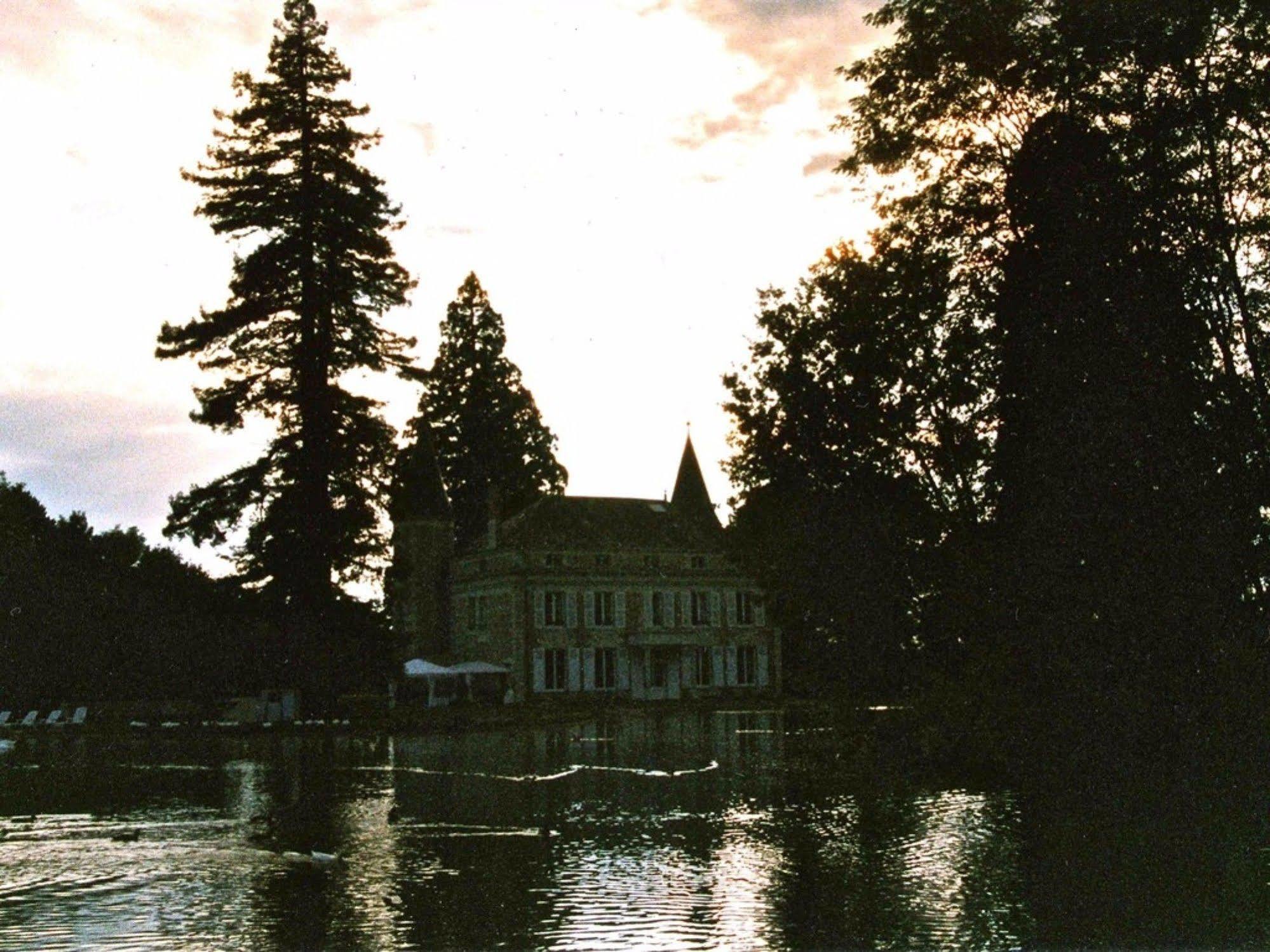Chateau Les Vallees Tournon-Saint-Pierre Εξωτερικό φωτογραφία